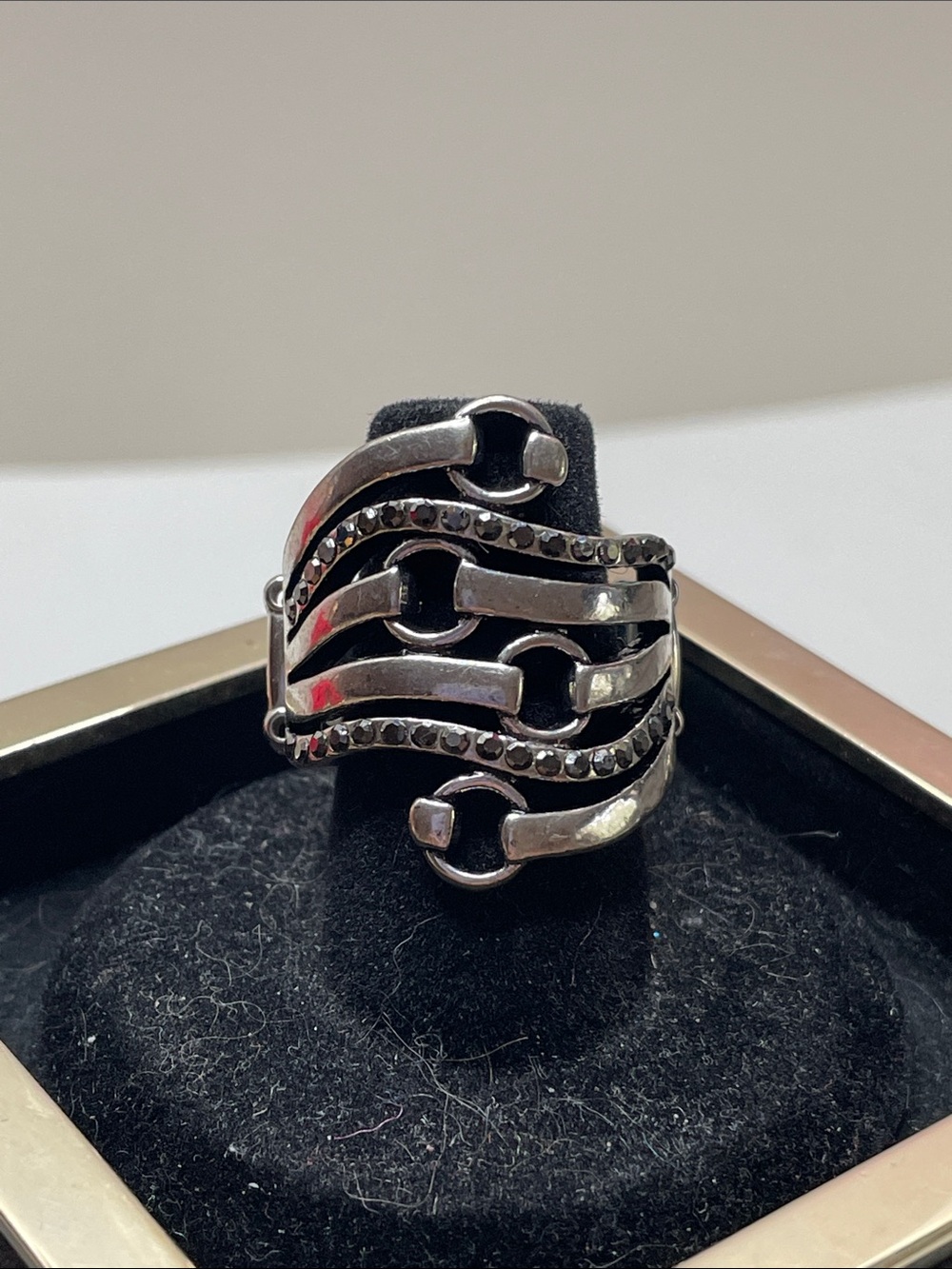 paparazzi Stretchy Silver-Tone Interlocking Link Ring